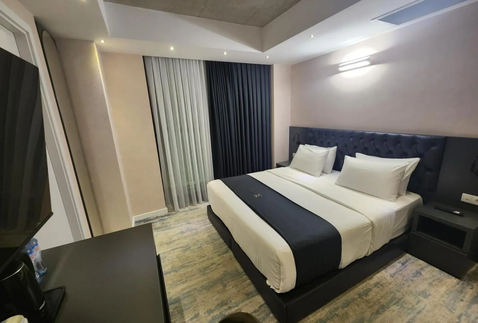 Hotel MТбилиси 5*, Тбилиси