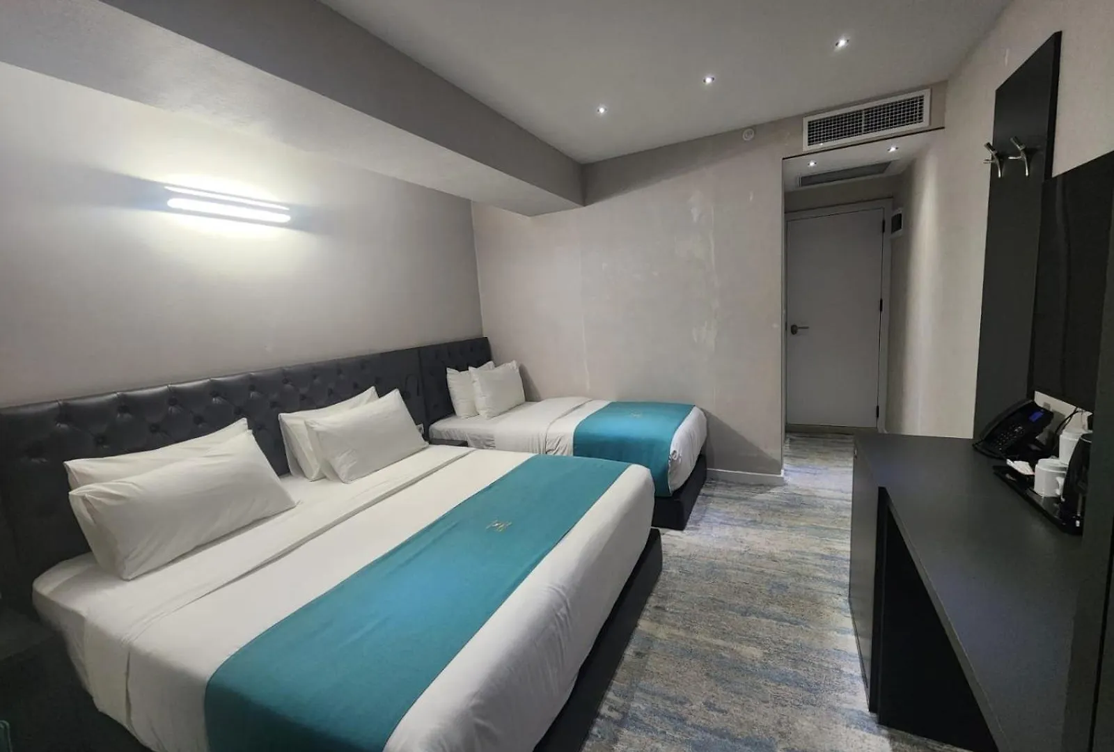 Hotel MТбилиси  Тбилиси
